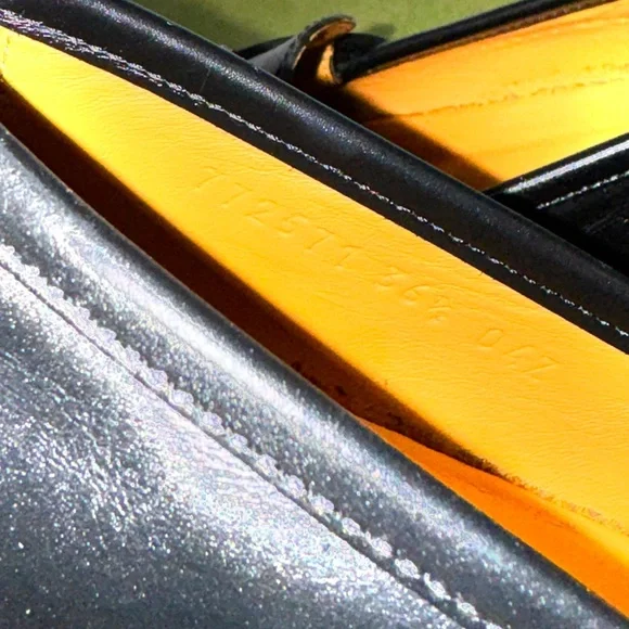 Gucci Black Leather Women's Chunky Loafers - Picture 9 of 11